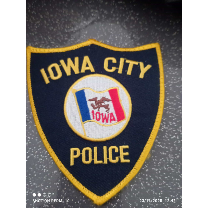 ECUSSON POLICE AMERICAINE IOWA CITY