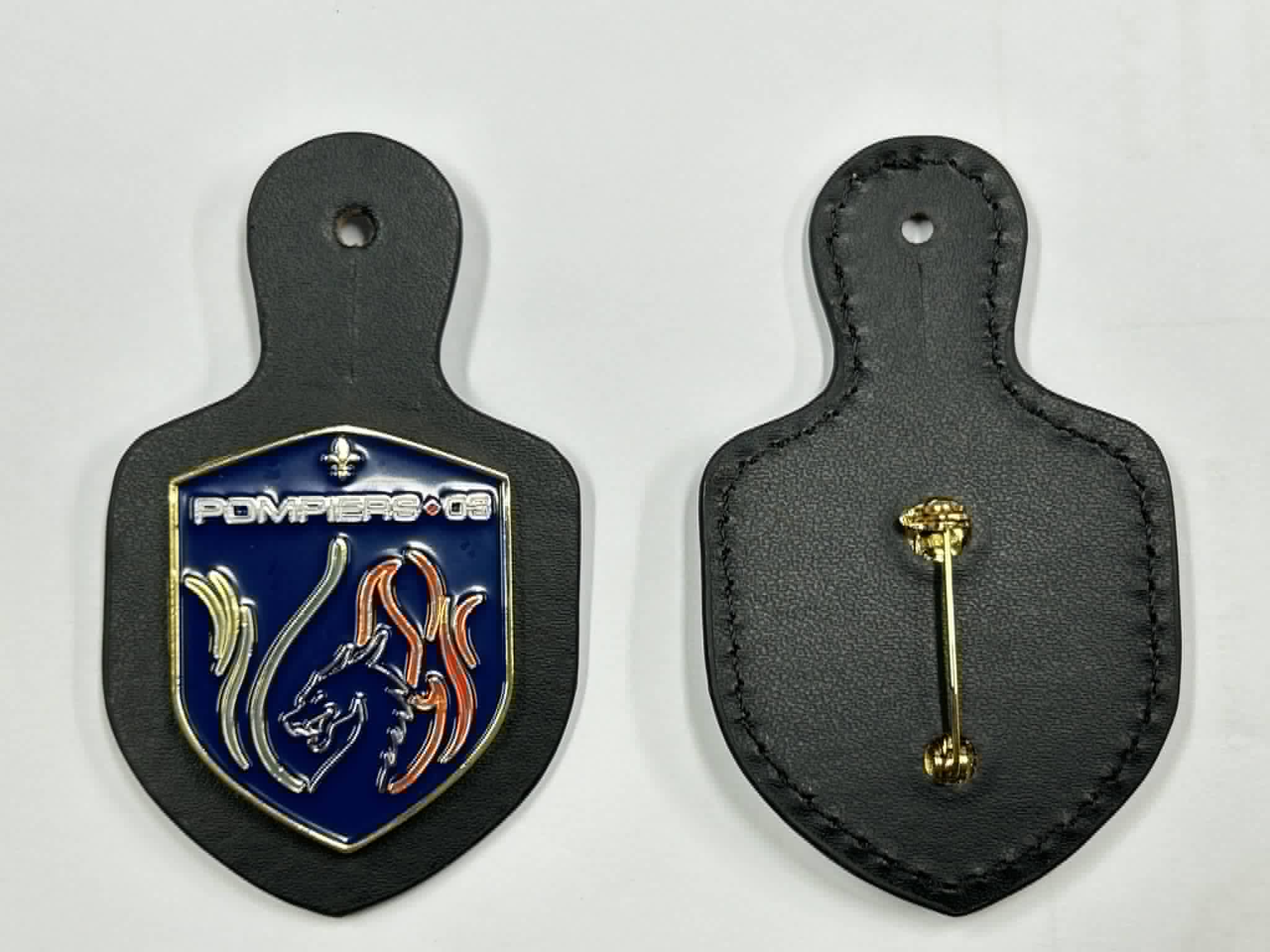 Insigne de poitrine
